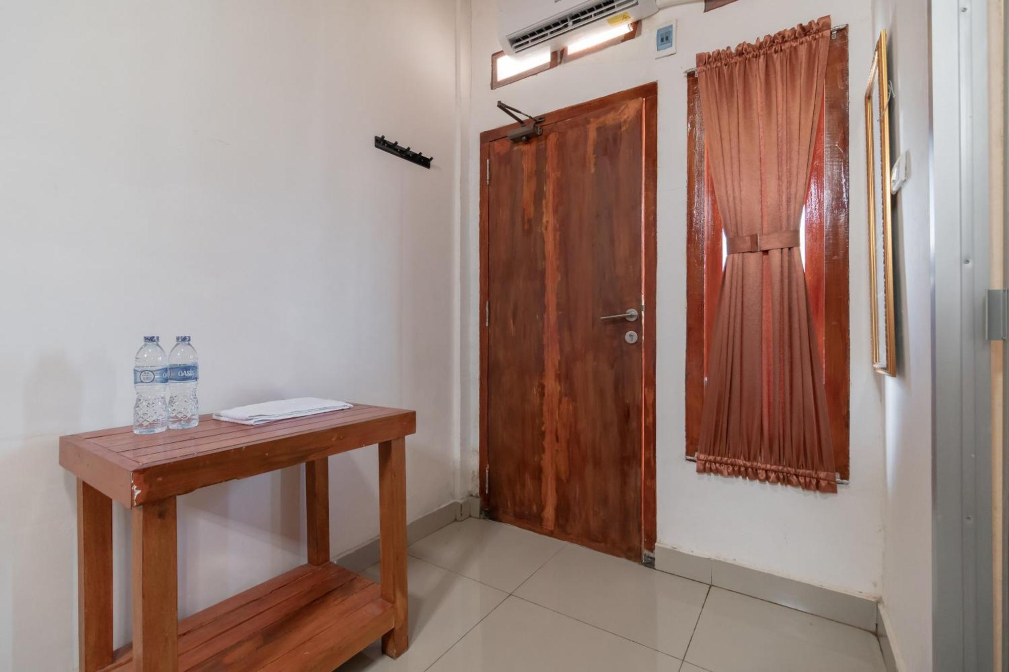 Reddoorz Syariah Near Jakabaring Sport City Палембанг Екстериор снимка